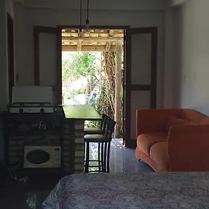 Chale , Barra de Ibiraquera Brasil